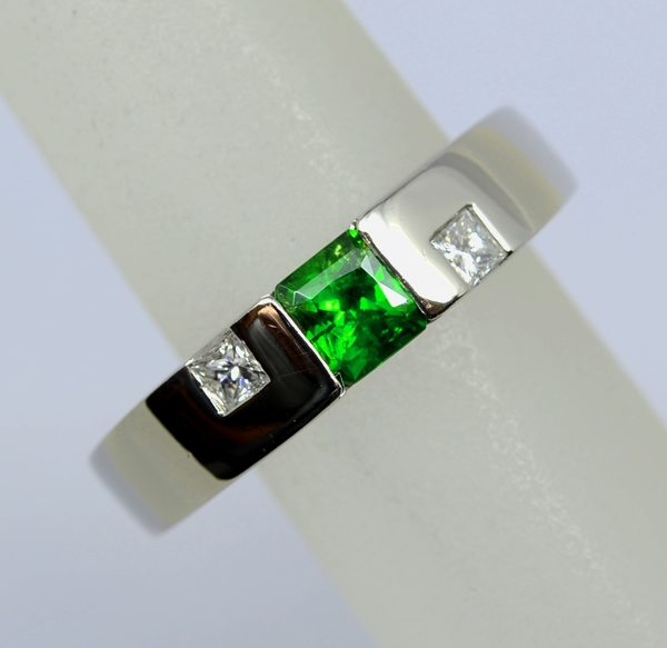 [写真]デマントイドガーネット0.41ct ダイヤモンド計0.1ct プラチナ900 リング【買取相場】