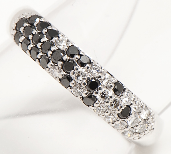 [写真]ポンテヴェキオ ブラックダイヤ計0.27ct ダイヤ計0.18ct K18WG リング【買取相場】