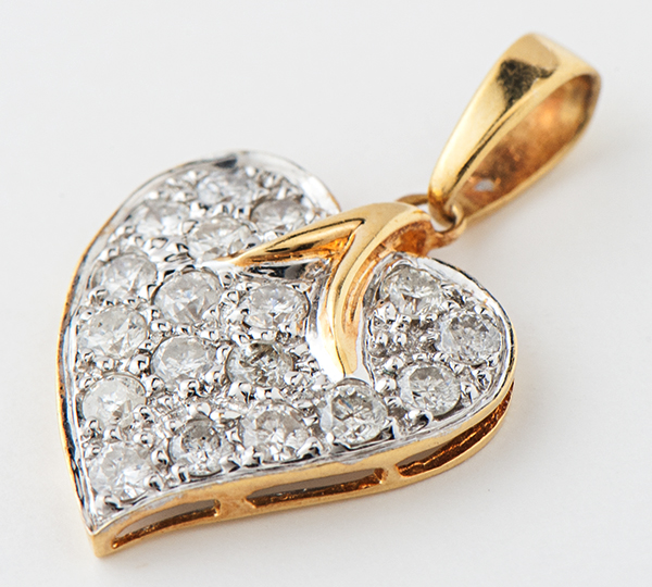 [写真]ダイヤモンド計0.78ct 18金イエローゴールド ペンダントトップ【買取相場】