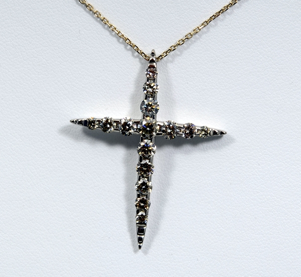 [写真]カシケイ ブラウンダイヤモンド計2.00ct クロスペンダント K18【買取相場】