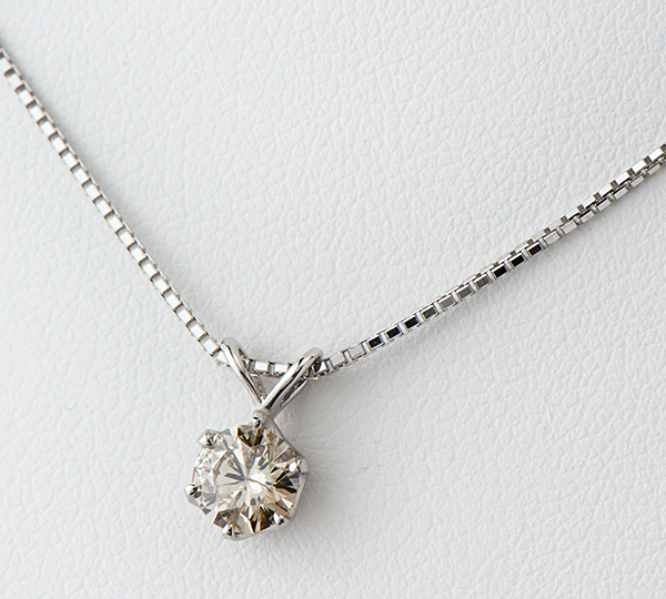 [写真]ダイヤモンド0.53ct 18金ホワイトゴールド ネックレス【買取相場】