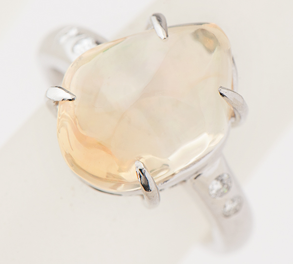[写真]メキシコオパール4.59ct ダイヤモンド計0.09ct プラチナ950 リング【買取相場】