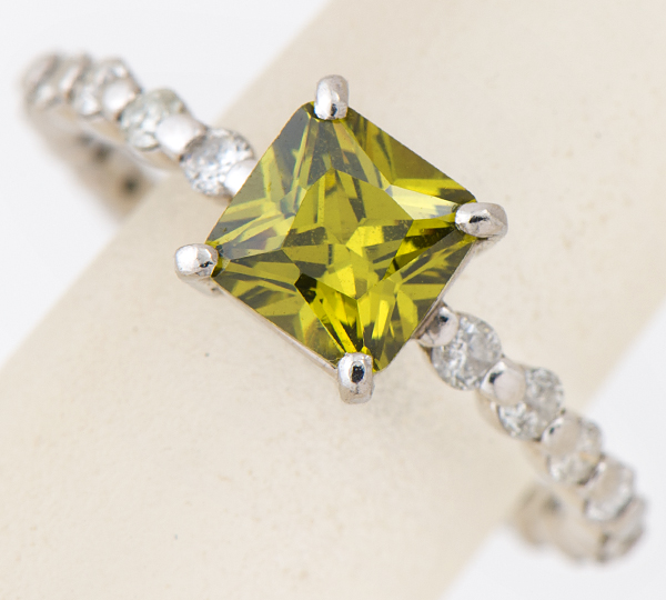[写真]ガーネット ダイヤモンド計0.50ct プラチナ リング【買取相場】