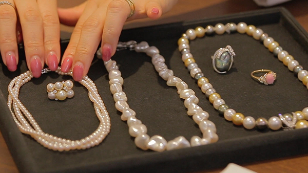 [写真]真珠の種類と品質、お手入れ方法のはなし2