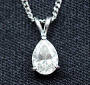 [写真]ダイヤモンド0.719ct プラチナ850 ネックレス【買取相場】