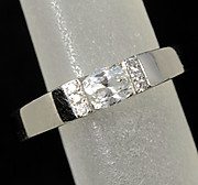 [写真]ダイヤモンド0.306ct メレダイヤモンド0.03ct プラチナ900 リング【買取相場】