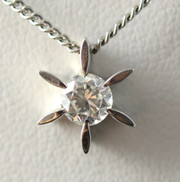 [写真]ダイヤモンド0.32ct プラチナ900 ネックレス【買取相場】