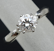 [写真]ダイヤモンド0.657ct メレダイヤモンド0.06ct プラチナ900 リング【買取相場】